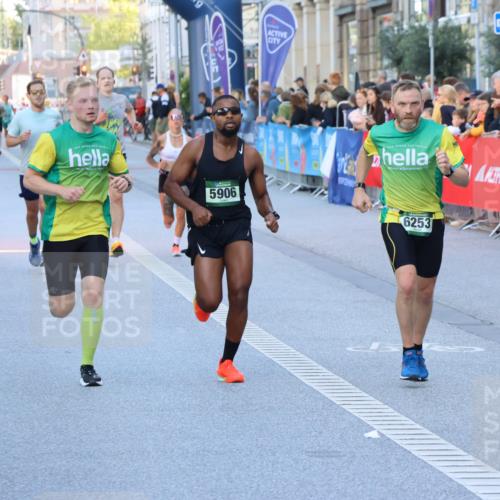 07.09.2025 - BARMER Alsterlauf Strokosch-Dieckow http://msf.ph/oto/8726273 07.09.2025 09:42:49 Ziel 2059, 2176, 3572, 3890, 4146, 4963, 5192, 8270, 8336 meine-sportfotos.de