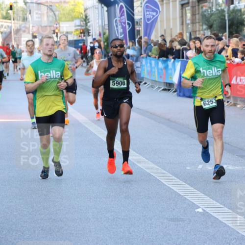 07.09.2025 - BARMER Alsterlauf Strokosch-Dieckow http://msf.ph/oto/8726282 07.09.2025 09:42:49 Ziel 2059, 2176, 3572, 3890, 4146, 4963, 5192, 8270, 8336 meine-sportfotos.de