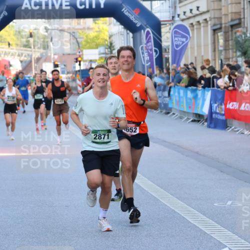 07.09.2025 - BARMER Alsterlauf Strokosch-Dieckow http://msf.ph/oto/8726344 07.09.2025 09:42:31 Ziel 2111, 2231, 3572, 4303, 4594, 5118, 5213, 5356, 5449, 5662, 5906, 6253, 6297, 8265, 8408 meine-sportfotos.de