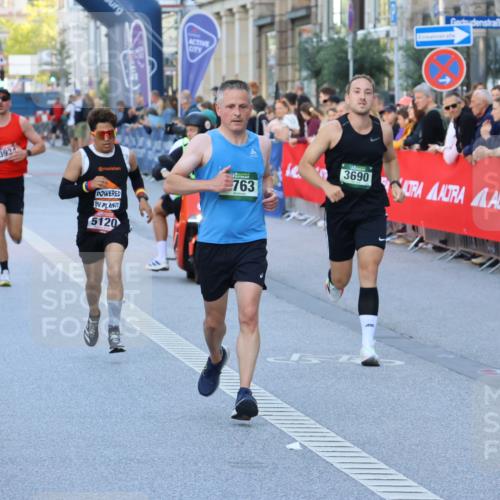 07.09.2025 - BARMER Alsterlauf Strokosch-Dieckow http://msf.ph/oto/8726366 07.09.2025 09:42:22 Ziel 2111, 2231, 3074, 3079, 3561, 4042, 4303, 4594, 5118, 5213, 5356, 5662, 5906, 6253, 6297, 6335, 8265, 8408 meine-sportfotos.de