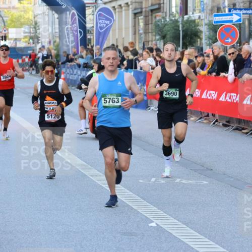07.09.2025 - BARMER Alsterlauf Strokosch-Dieckow http://msf.ph/oto/8726376 07.09.2025 09:42:21 Ziel 2111, 2231, 3074, 3079, 3561, 4042, 4303, 4594, 5118, 5213, 5356, 5906, 6253, 6297, 6335, 8265, 8408 meine-sportfotos.de
