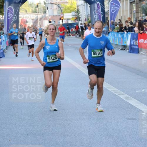 07.09.2025 - BARMER Alsterlauf Strokosch-Dieckow http://msf.ph/oto/8726417 07.09.2025 09:42:01 Ziel 2799, 2871, 3690, 3924, 4652, 5120, 5763 meine-sportfotos.de