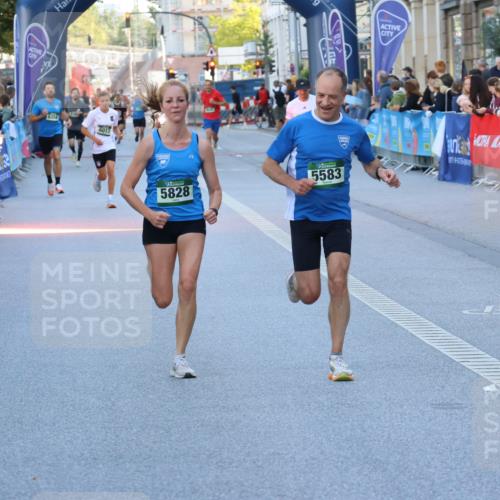 07.09.2025 - BARMER Alsterlauf Strokosch-Dieckow http://msf.ph/oto/8726420 07.09.2025 09:42:01 Ziel 2799, 2871, 3690, 3924, 4652, 5120, 5763 meine-sportfotos.de