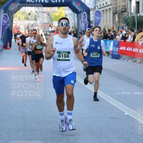 07.09.2025 - BARMER Alsterlauf Strokosch-Dieckow http://msf.ph/oto/8726650 07.09.2025 09:40:53 Ziel 3097, 3516, 3517, 4692, 5878, 8499 meine-sportfotos.de