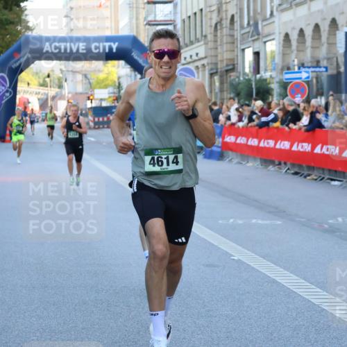 07.09.2025 - BARMER Alsterlauf Strokosch-Dieckow http://msf.ph/oto/8727043 07.09.2025 09:36:05 Ziel 2012, 2529, 2779, 4647, 5660, 5748 meine-sportfotos.de