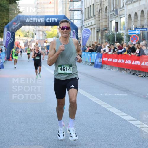 07.09.2025 - BARMER Alsterlauf Strokosch-Dieckow http://msf.ph/oto/8727044 07.09.2025 09:36:04 Ziel 27, 2012, 2529, 2779, 4647, 5660 meine-sportfotos.de