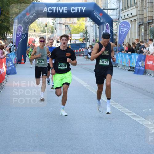07.09.2025 - BARMER Alsterlauf Strokosch-Dieckow http://msf.ph/oto/8727049 07.09.2025 09:36:01 Ziel 27, 2012, 2529, 2779, 3417, 4647, 5660 meine-sportfotos.de