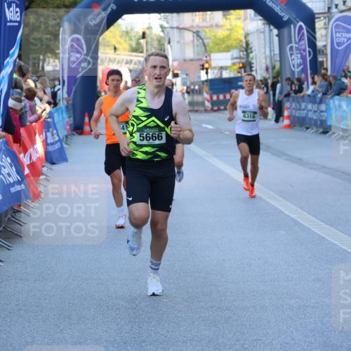 07.09.2025 - BARMER Alsterlauf Strokosch-Dieckow http://msf.ph/oto/8727062 07.09.2025 09:35:51 Ziel 27, 2012, 3417, 4614, 4647, 4685, 5354, 5754 meine-sportfotos.de