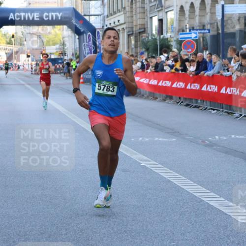 07.09.2025 - BARMER Alsterlauf Strokosch-Dieckow http://msf.ph/oto/8727155 07.09.2025 09:33:46 Ziel 3966, 5747 meine-sportfotos.de