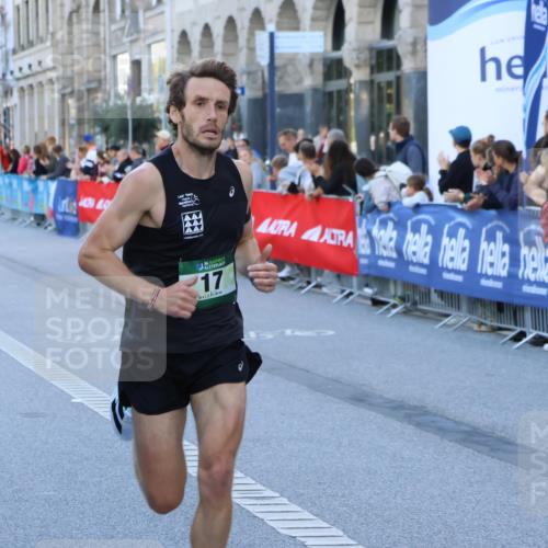 07.09.2025 - BARMER Alsterlauf Strokosch-Dieckow http://msf.ph/oto/8727206 07.09.2025 09:32:13 Ziel 21, 4118, 8354, 8374 meine-sportfotos.de