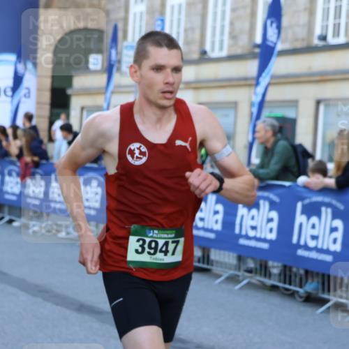 07.09.2025 - BARMER Alsterlauf Strokosch-Dieckow http://msf.ph/oto/8727213 07.09.2025 09:32:07 Ziel 21, 4118, 4744, 8354, 8374 meine-sportfotos.de