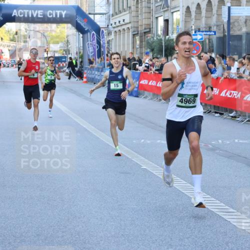 07.09.2025 - BARMER Alsterlauf Strokosch-Dieckow http://msf.ph/oto/8727248 07.09.2025 09:30:32 Ziel 10, 4111 meine-sportfotos.de