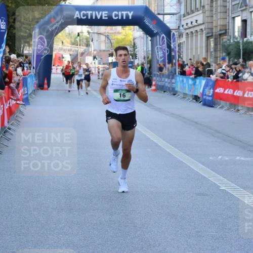 07.09.2025 - BARMER Alsterlauf Strokosch-Dieckow http://msf.ph/oto/8727256 07.09.2025 09:30:23 Ziel 6, 8, 10, 15 meine-sportfotos.de