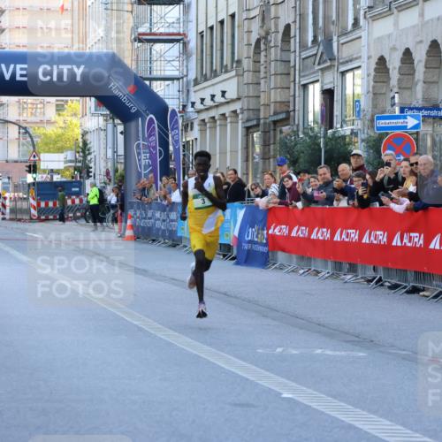 07.09.2025 - BARMER Alsterlauf Strokosch-Dieckow http://msf.ph/oto/8727288 07.09.2025 09:28:15 Ziel  meine-sportfotos.de