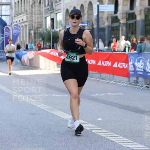 07.09.2025 - BARMER Alsterlauf Strokosch-Dieckow http://msf.ph/oto/8728798 07.09.2025 10:32:02 Ziel 3307, 4222 meine-sportfotos.de