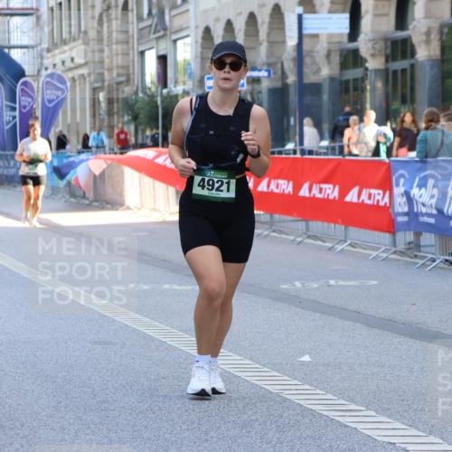 07.09.2025 - BARMER Alsterlauf Strokosch-Dieckow http://msf.ph/oto/8728802 07.09.2025 10:32:02 Ziel 3307, 4222 meine-sportfotos.de