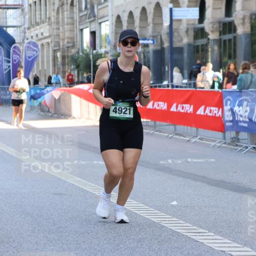 07.09.2025 - BARMER Alsterlauf Strokosch-Dieckow http://msf.ph/oto/8728804 07.09.2025 10:32:02 Ziel 3307, 4222 meine-sportfotos.de