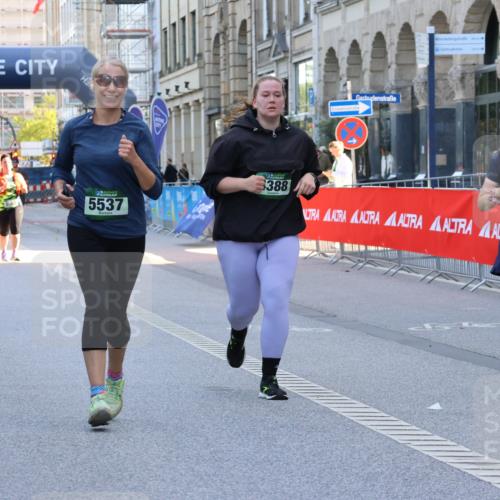 07.09.2025 - BARMER Alsterlauf Strokosch-Dieckow http://msf.ph/oto/8728852 07.09.2025 10:31:36 Ziel 1145, 2420, 2427, 2635, 2807, 3686 meine-sportfotos.de
