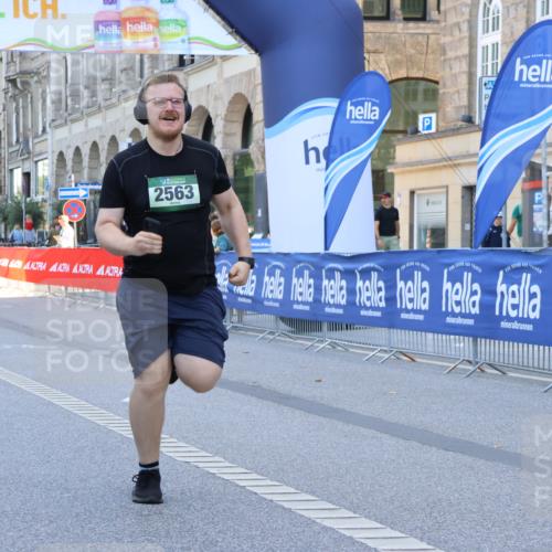 07.09.2025 - BARMER Alsterlauf Strokosch-Dieckow http://msf.ph/oto/8728865 07.09.2025 10:31:24 Ziel 2807, 4921, 4922 meine-sportfotos.de