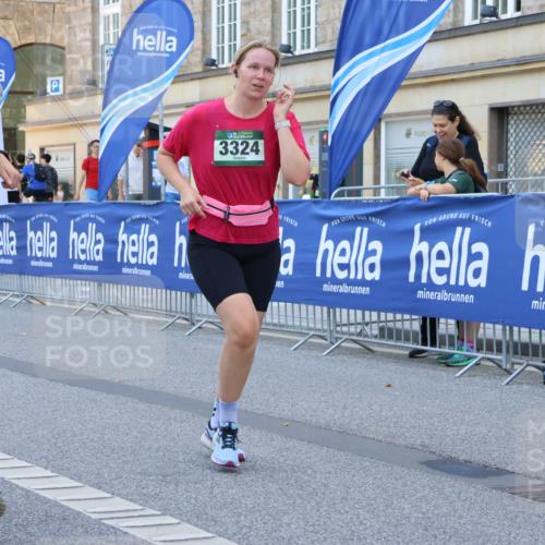 07.09.2025 - BARMER Alsterlauf Strokosch-Dieckow http://msf.ph/oto/8728883 07.09.2025 10:31:18 Ziel 2001, 4921, 4922 meine-sportfotos.de