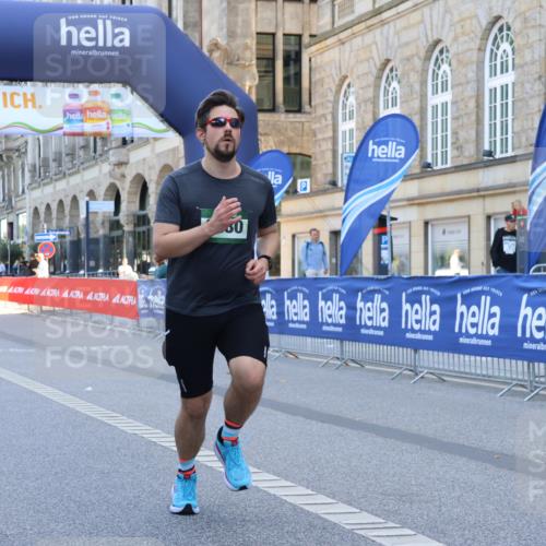 07.09.2025 - BARMER Alsterlauf Strokosch-Dieckow http://msf.ph/oto/8728957 07.09.2025 10:30:35 Ziel 3324, 3451, 6239 meine-sportfotos.de