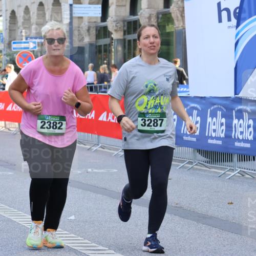 07.09.2025 - BARMER Alsterlauf Strokosch-Dieckow http://msf.ph/oto/8729015 07.09.2025 10:29:47 Ziel 3950, 4126 meine-sportfotos.de