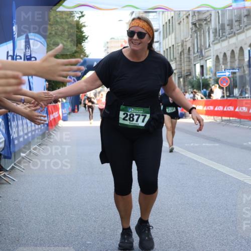 07.09.2025 - BARMER Alsterlauf Strokosch-Dieckow http://msf.ph/oto/8729047 07.09.2025 10:29:32 Ziel 3950 meine-sportfotos.de