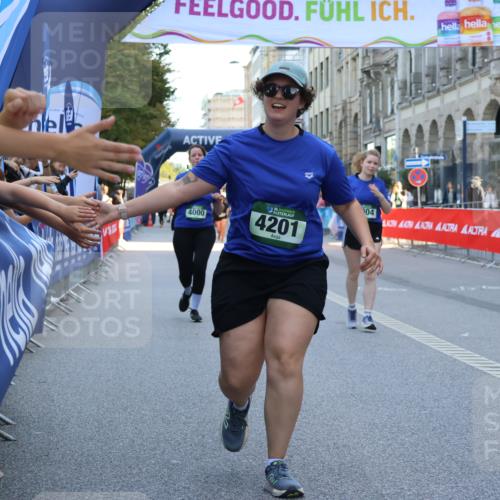 07.09.2025 - BARMER Alsterlauf Strokosch-Dieckow http://msf.ph/oto/8729089 07.09.2025 10:29:18 Ziel 2215, 2382, 3287, 5071 meine-sportfotos.de