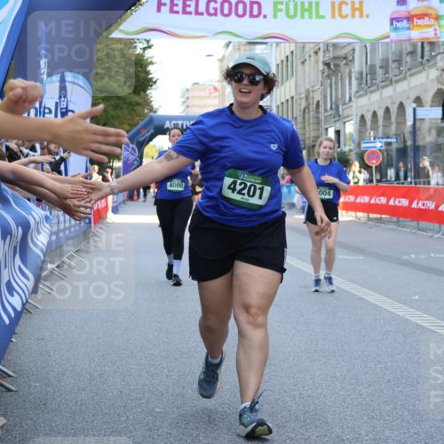 07.09.2025 - BARMER Alsterlauf Strokosch-Dieckow http://msf.ph/oto/8729091 07.09.2025 10:29:18 Ziel 2215, 2382, 3287, 5071 meine-sportfotos.de