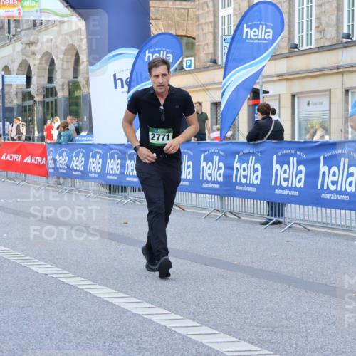 07.09.2025 - BARMER Alsterlauf Strokosch-Dieckow http://msf.ph/oto/8729213 07.09.2025 10:28:35 Ziel 3457, 3495, 3542, 3553, 3560, 4000, 4004, 4201, 4804 meine-sportfotos.de