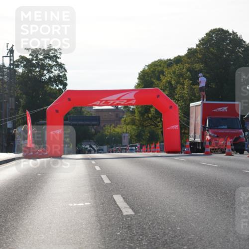 07.09.2025 - BARMER Alsterlauf Yannick Fuchs http://msf.ph/oto/8729573 07.09.2025 08:55:46 Laufen 76 meine-sportfotos.de