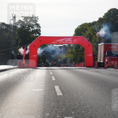 07.09.2025 - BARMER Alsterlauf Yannick Fuchs http://msf.ph/oto/8729583 07.09.2025 08:56:22 Laufen  meine-sportfotos.de