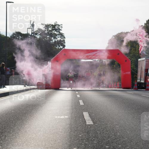 07.09.2025 - BARMER Alsterlauf Yannick Fuchs http://msf.ph/oto/8729611 07.09.2025 08:56:33 Laufen  meine-sportfotos.de