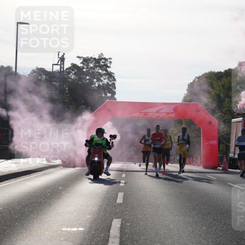 07.09.2025 - BARMER Alsterlauf Yannick Fuchs http://msf.ph/oto/8729628 07.09.2025 08:56:36 Laufen 18354, 1 meine-sportfotos.de