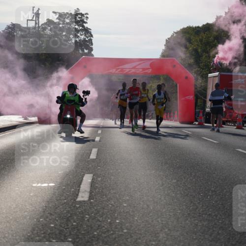 07.09.2025 - BARMER Alsterlauf Yannick Fuchs http://msf.ph/oto/8729630 07.09.2025 08:56:36 Laufen 8354, 2 meine-sportfotos.de