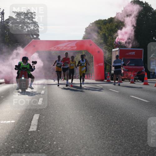 07.09.2025 - BARMER Alsterlauf Yannick Fuchs http://msf.ph/oto/8729632 07.09.2025 08:56:36 Laufen 76, 8354 meine-sportfotos.de