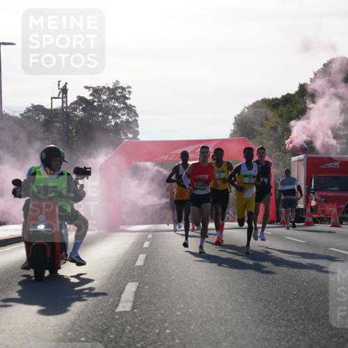 07.09.2025 - BARMER Alsterlauf Yannick Fuchs http://msf.ph/oto/8729648 07.09.2025 08:56:38 Laufen 8354 meine-sportfotos.de