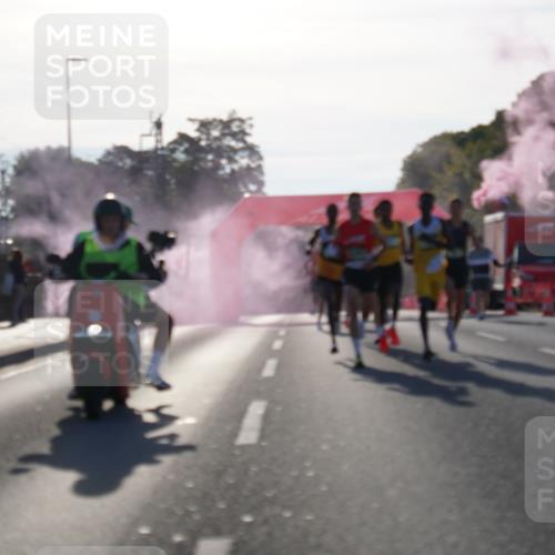 07.09.2025 - BARMER Alsterlauf Yannick Fuchs http://msf.ph/oto/8729652 07.09.2025 08:56:38 Laufen  meine-sportfotos.de