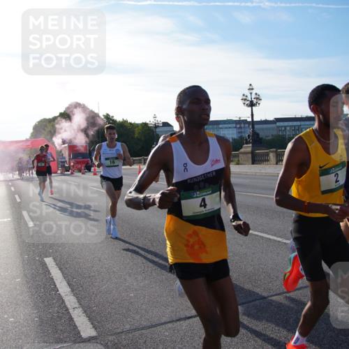 07.09.2025 - BARMER Alsterlauf Yannick Fuchs http://msf.ph/oto/8729694 07.09.2025 08:56:41 Laufen 16, 2, 2 meine-sportfotos.de