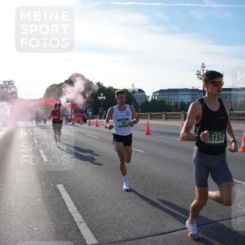07.09.2025 - BARMER Alsterlauf Yannick Fuchs http://msf.ph/oto/8729697 07.09.2025 08:56:41 Laufen 16, 8153 meine-sportfotos.de