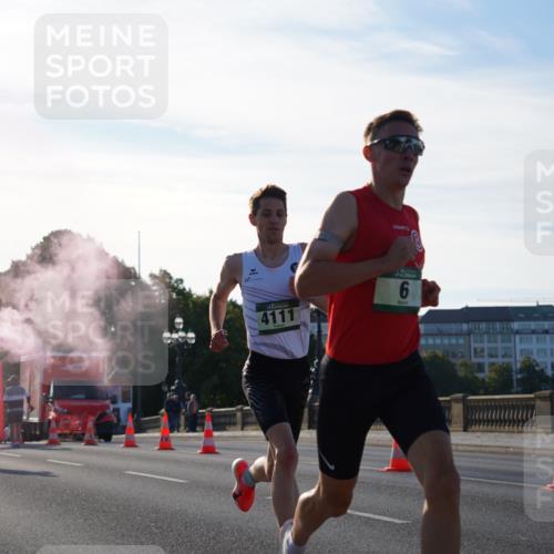 07.09.2025 - BARMER Alsterlauf Yannick Fuchs http://msf.ph/oto/8729707 07.09.2025 08:56:42 Laufen 4111, 6 meine-sportfotos.de