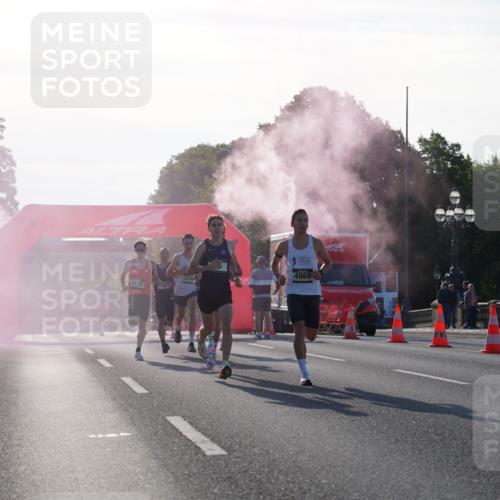 07.09.2025 - BARMER Alsterlauf Yannick Fuchs http://msf.ph/oto/8729712 07.09.2025 08:56:44 Laufen 474, 4118, 4969, 10 meine-sportfotos.de