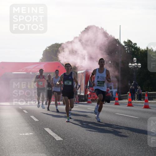 07.09.2025 - BARMER Alsterlauf Yannick Fuchs http://msf.ph/oto/8729719 07.09.2025 08:56:44 Laufen 4118, 10, 15, 4969 meine-sportfotos.de