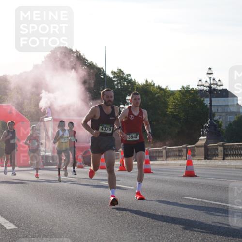 07.09.2025 - BARMER Alsterlauf Yannick Fuchs http://msf.ph/oto/8729756 07.09.2025 08:56:48 Laufen 5783, 17, 21, 4370, 3947 meine-sportfotos.de