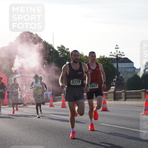 07.09.2025 - BARMER Alsterlauf Yannick Fuchs http://msf.ph/oto/8729763 07.09.2025 08:56:49 Laufen 17, 22, 4370, 3947 meine-sportfotos.de
