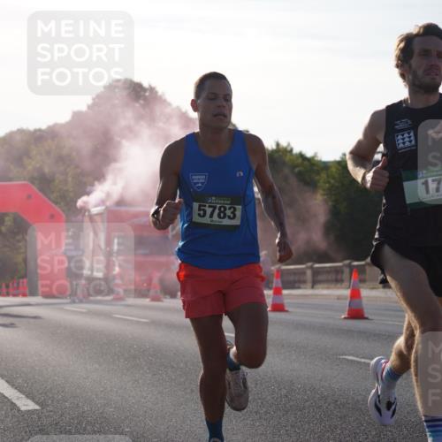 07.09.2025 - BARMER Alsterlauf Yannick Fuchs http://msf.ph/oto/8729791 07.09.2025 08:56:52 Laufen 136, 5783, 17 meine-sportfotos.de