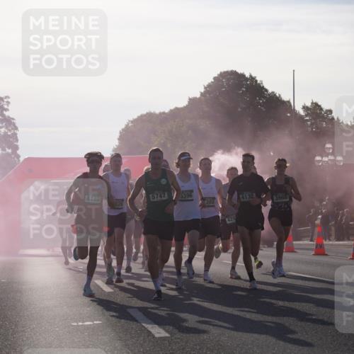 07.09.2025 - BARMER Alsterlauf Yannick Fuchs http://msf.ph/oto/8729830 07.09.2025 08:57:00 Laufen 8199, 5747, 5396, 826, 4132, 203, 3966, 428 meine-sportfotos.de