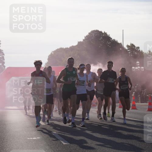 07.09.2025 - BARMER Alsterlauf Yannick Fuchs http://msf.ph/oto/8729833 07.09.2025 08:57:00 Laufen 8199, 5826, 5747, 396, 4288, 138, 3966 meine-sportfotos.de