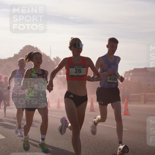 07.09.2025 - BARMER Alsterlauf Yannick Fuchs http://msf.ph/oto/8729874 07.09.2025 08:57:06 Laufen 58, 3206, 25, 26, 4586 meine-sportfotos.de