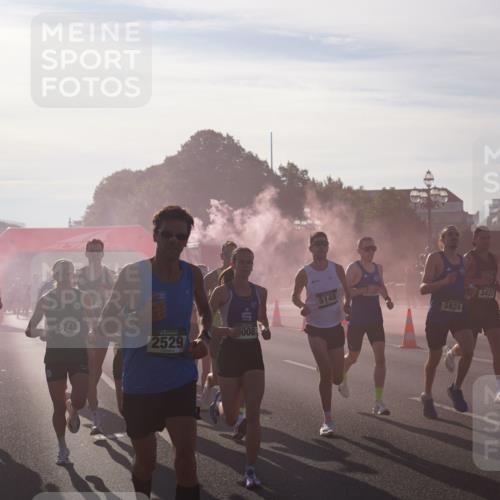 07.09.2025 - BARMER Alsterlauf Yannick Fuchs http://msf.ph/oto/8729906 07.09.2025 08:57:11 Laufen 4252, 5148, 5748, 2529, 008, 5924, 3422 meine-sportfotos.de